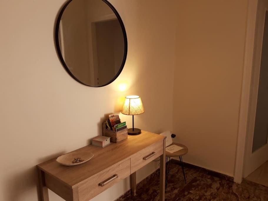 Comfort Apartment In The City Kalamata Bagian luar foto